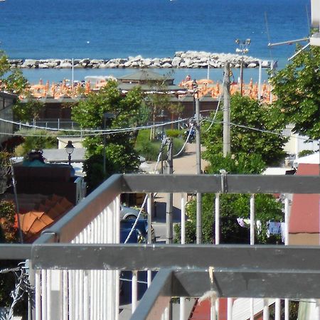 Hotel Ottavia Rimini Kültér fotó