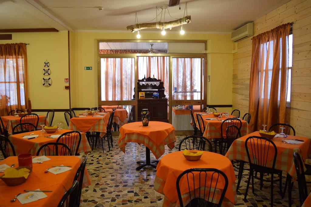 Hotel Ottavia Rimini Kültér fotó