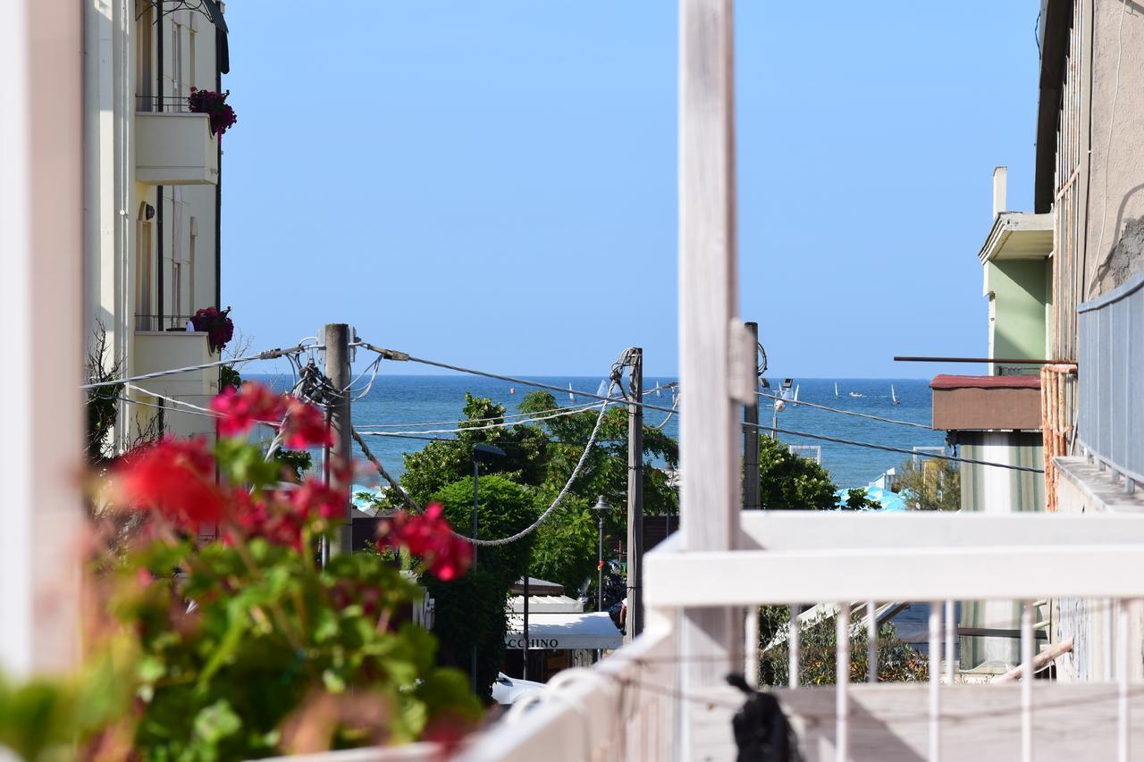 Hotel Ottavia Rimini Kültér fotó