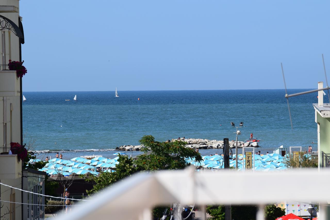Hotel Ottavia Rimini Kültér fotó