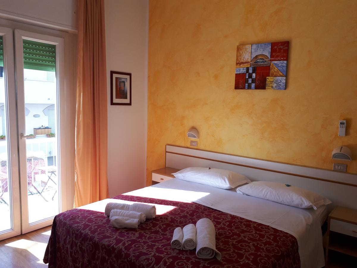 Hotel Ottavia Rimini Kültér fotó