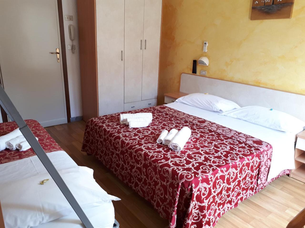 Hotel Ottavia Rimini Kültér fotó
